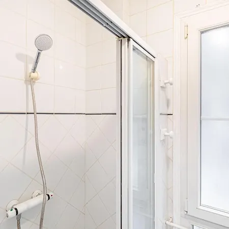 Guestready - Parisian Bliss Near Notre-dame *