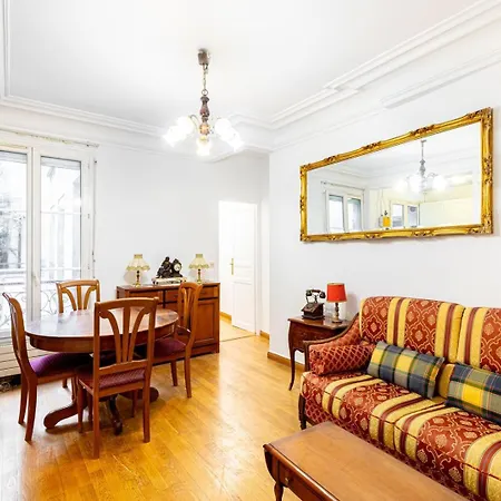 Guestready - Parisian Bliss Near Notre-dame Apartment Paris